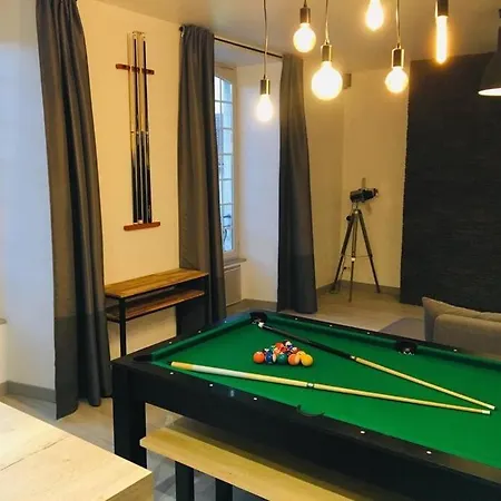 Charmant T3 De 85 M² A *